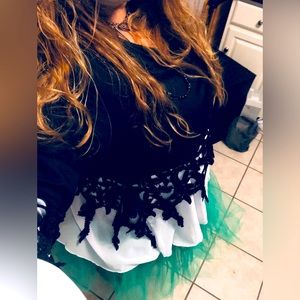 Dramatic sleeved shirt